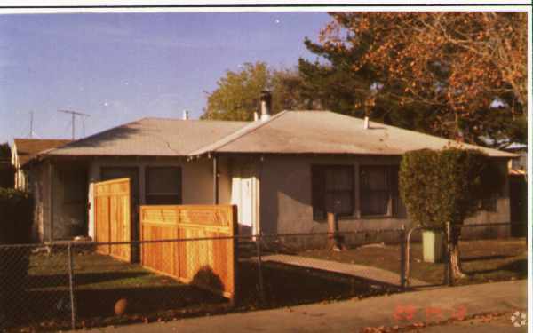 Foto del edificio - 21-23 Arrowhead Ln