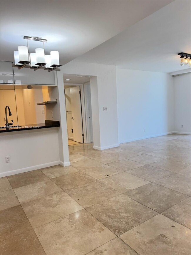 Building Photo - 770 Claughton Island Dr