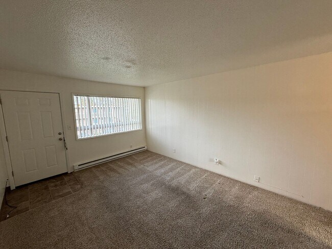 Foto del edificio - 550 SW Levens St