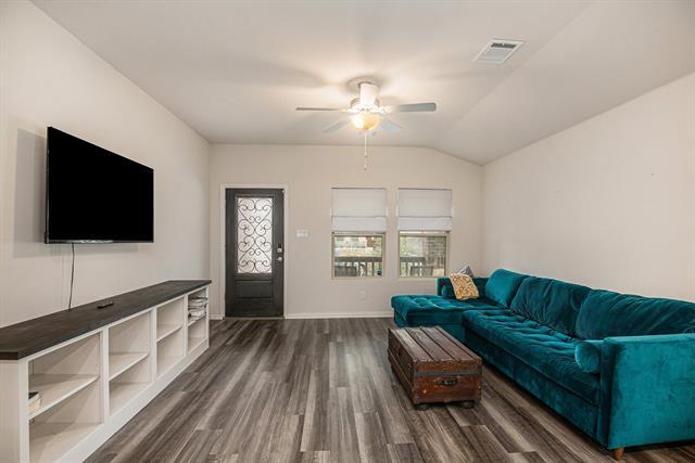 Building Photo - 10517 Big Lagoon Dr