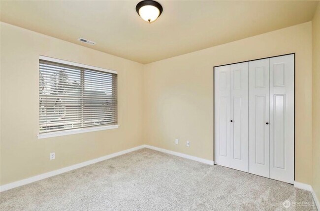 Foto del edificio - Charming 3BR House in Silverdale