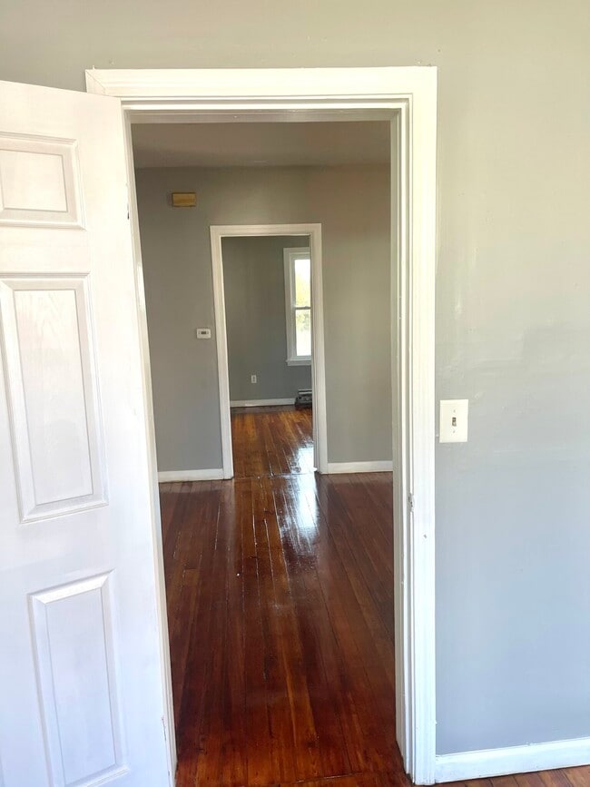 546 N Front St Unit 1, New Bedford, MA 02745 Condo for Rent in New Bedford, MA