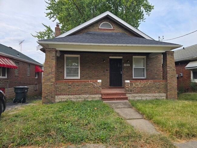 Building Photo - 6912 Greenway Ave