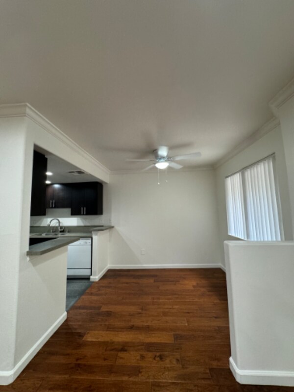 Foto del edificio - 13022 Riverside Dr