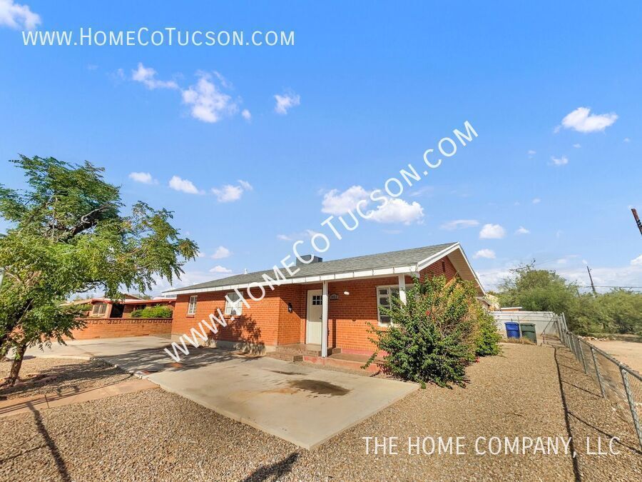 Photo - 1051 S 4th AVE-