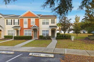 Building Photo - 4482 SW 49th Ave