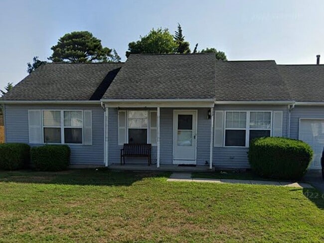 Building Photo - 118 Mountain Lake Rd