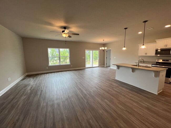 Building Photo - 228 Archer Rd