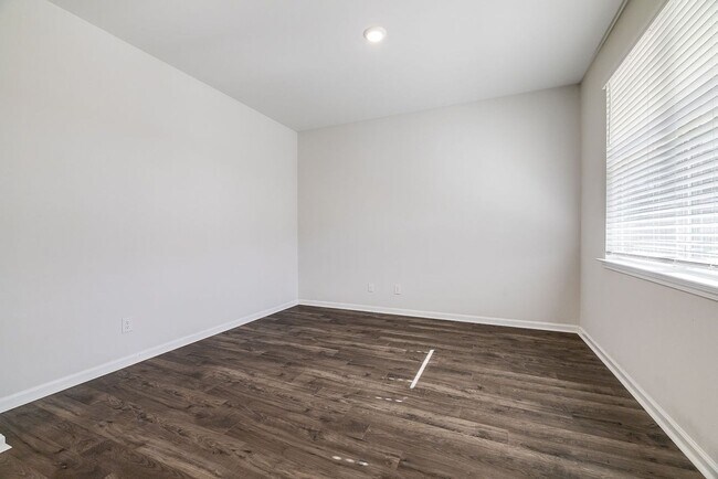 Foto del edificio - Spacious 5BR Home with Loft & Smart Features in Rincon