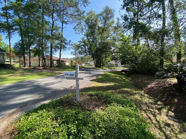 Foto del edificio - 3008 Harpers Ferry Dr