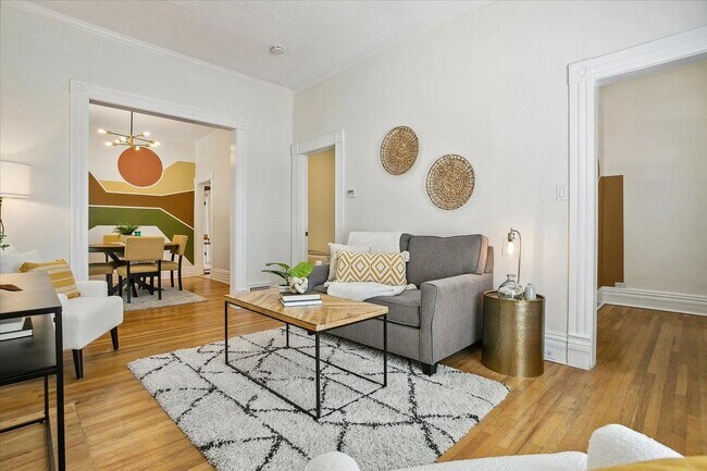 Building Photo - 3BD, 2BA House for Lease in Highlands Square