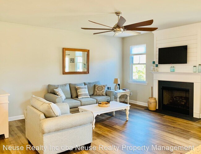 Building Photo - 3 br, 2 bath House - 1205 Coral Reef Court