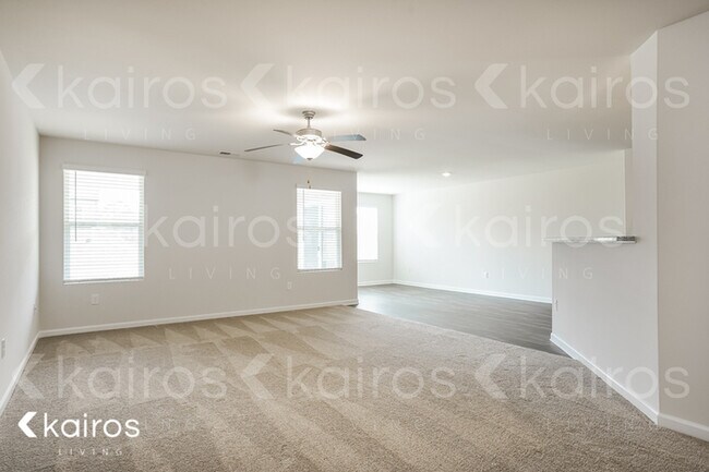 Building Photo - 67 W Luminous Way