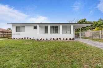 Building Photo - 1810 SW 70th Ave