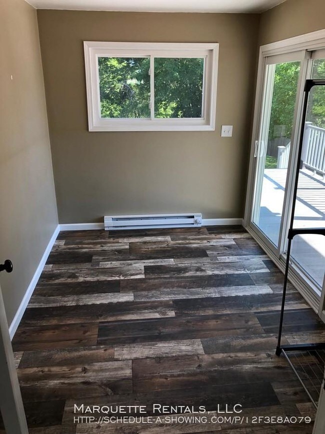 Foto del edificio - 3 bedroom in Marquette MI 49855