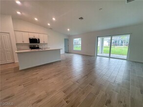 Building Photo - 2127 SW 12th Ave