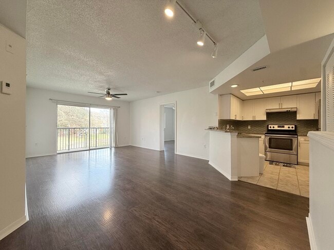 Foto del edificio - 4175 N Haverhill Rd