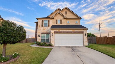 Building Photo - 12102 Kings Fall Dr