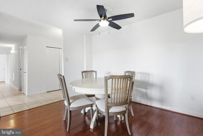 Foto del edificio - 5300 Holmes Run Pkwy