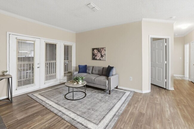 Foto del edificio - 1701 Wildwood Crossings Dr