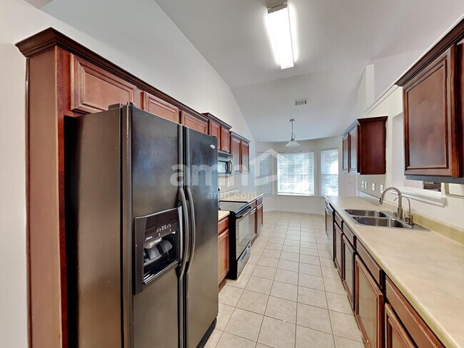 Foto del edificio - 5147 Scenic View Rd