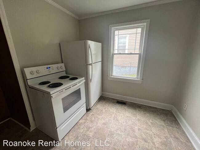 Building Photo - 2 br, 1 bath House - 419 Highland Ave SE
