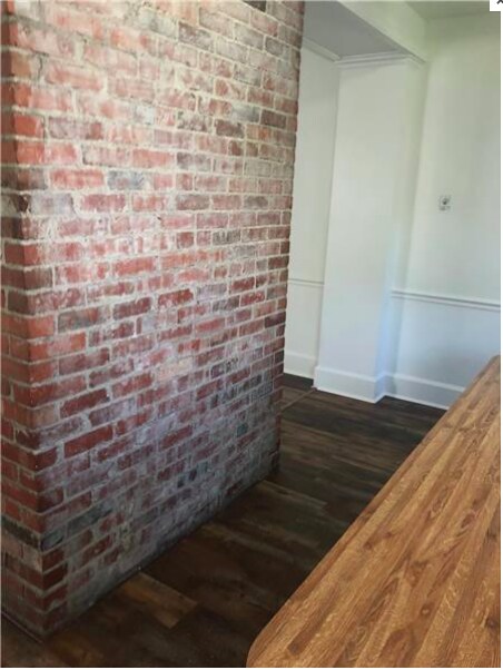 Foto del edificio - Furnished 4-5 bedroom house with garage