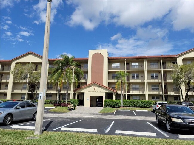 Building Photo - 13001 SW 15th Ct
