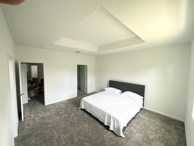 Master bedroom - 7532 Stone Creek Trl