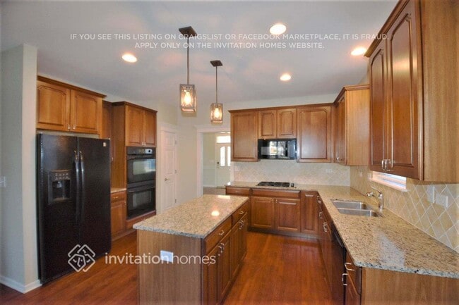 Foto del edificio - 699 Bonaventure Dr