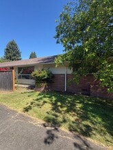 Building Photo - 754 Leigh St