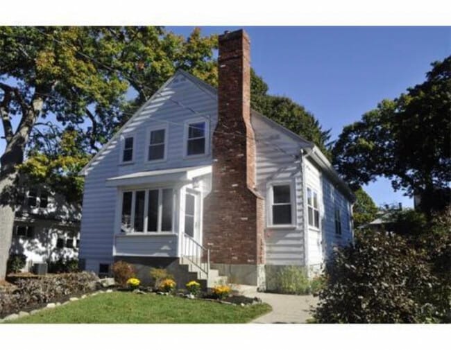 Single family home - 20 Tucker St