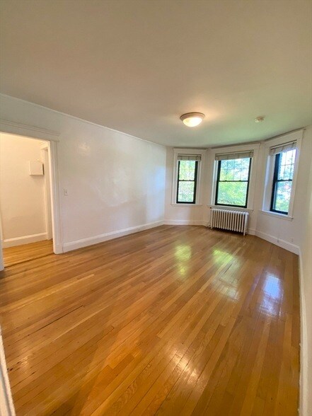 Photo - 122 Riverway Apartment