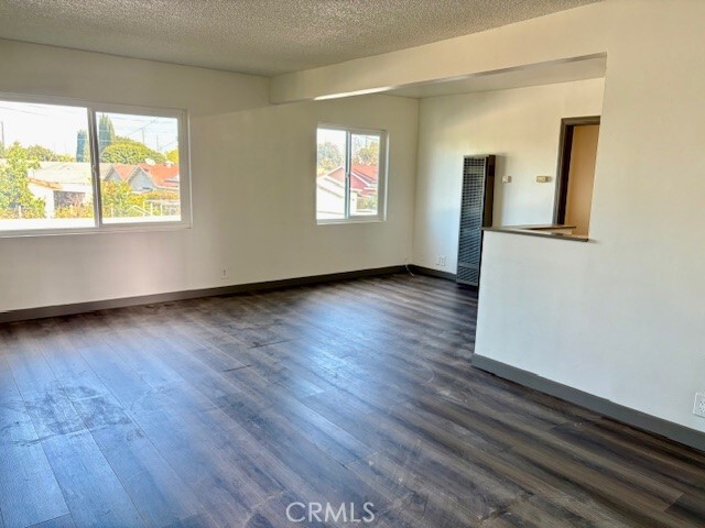 Foto del edificio - 8641 Cerritos Ave