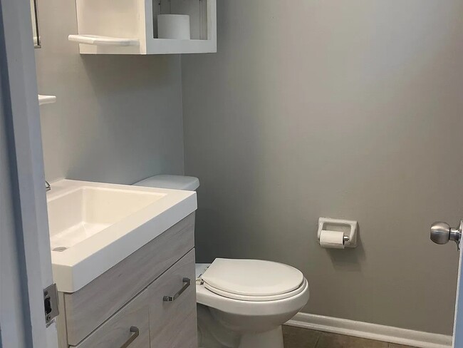 Foto del edificio - 2290 Pinetree Ln NE
