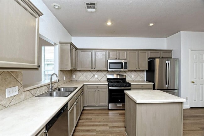 Building Photo - 1107 Rawhide Trail