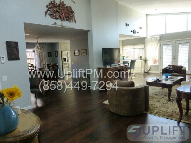 Foto del edificio - 14333 Sandown Ct