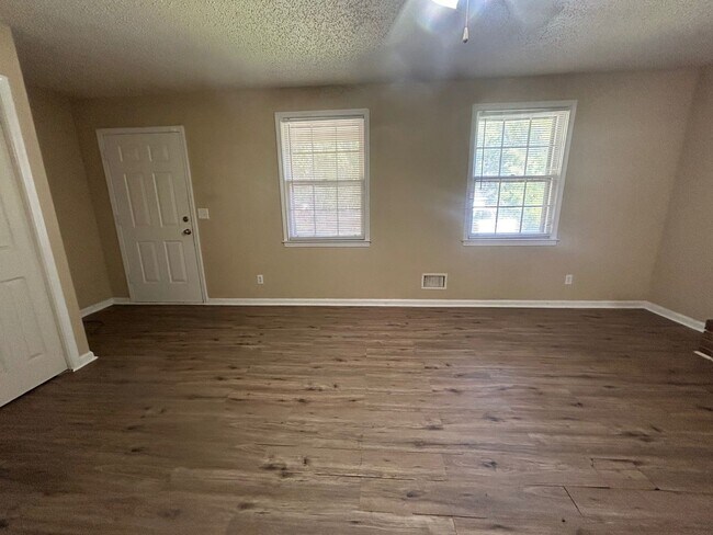 Foto del edificio - 1961 Haviland Cir