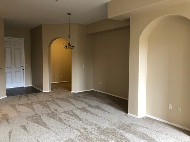 Building Photo - 14575 W Mountain View Blvd