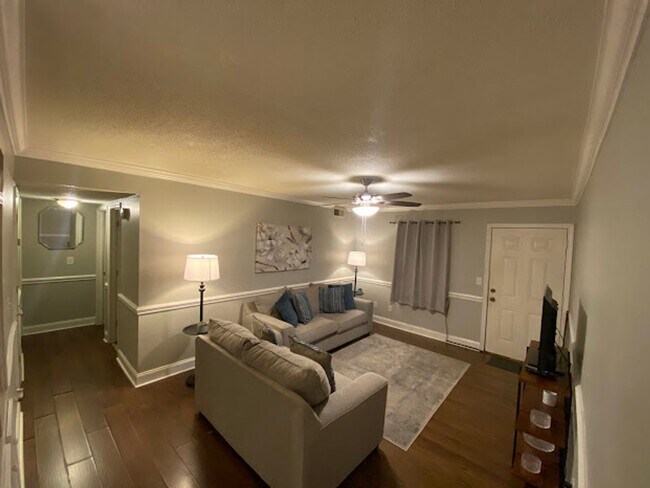 Foto del edificio - West Florence FURNISHED CONDO 2201 W. Jody...