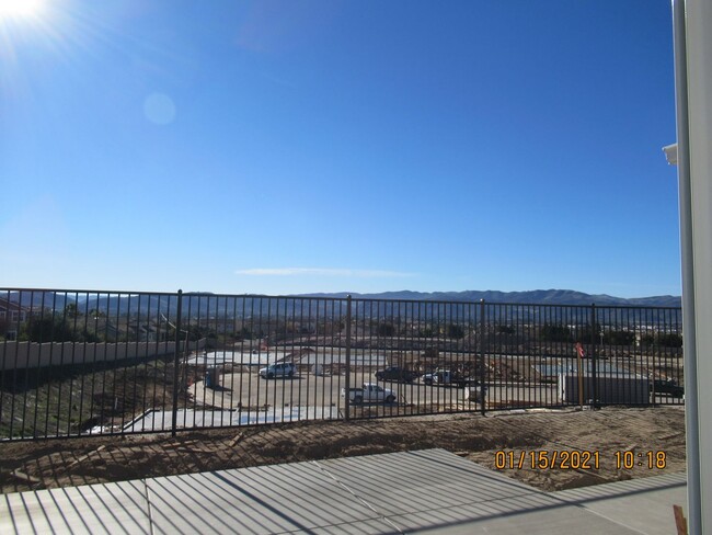 Foto del edificio - Beautiful Purisima Hills Home