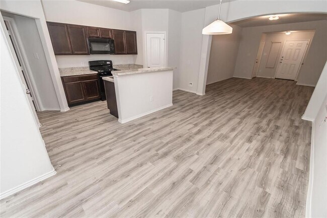 Building Photo - 8626 Lafferty Oaks St
