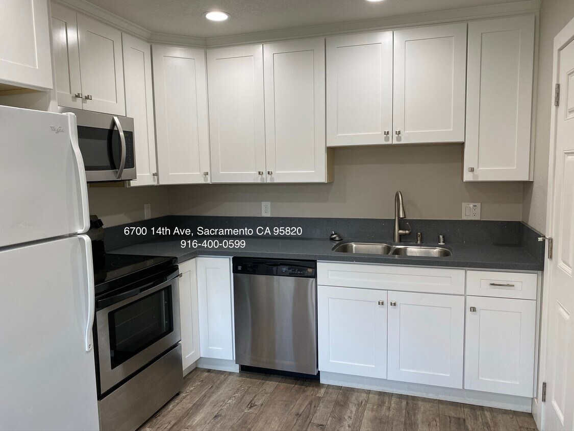 Foto principal - 6700 14th Ave