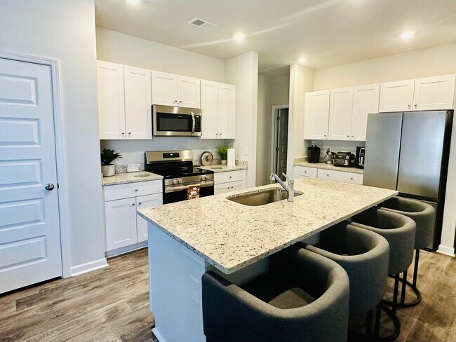 Building Photo - 772 El Pepino Lp