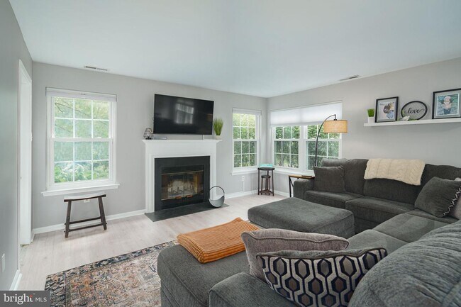 Foto del edificio - 1606 Lynbrooke Dr