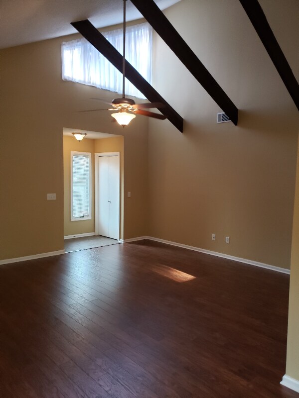 Building Photo - 318 Hummingbird Cir