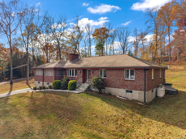 Building Photo - 117 Church Hill Rd