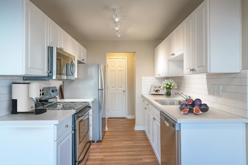 Monterey at Lake View Drive Rentals in Kirkland at 10212 NE 68th St