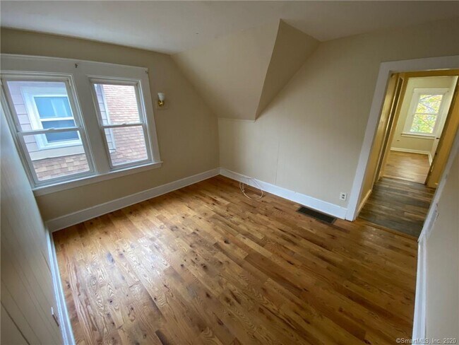 Foto del edificio - 437 Dixwell Ave