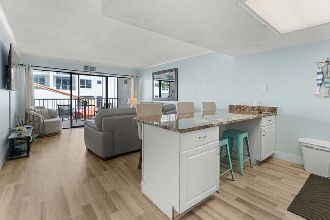 Building Photo - 260 Southbay Dr